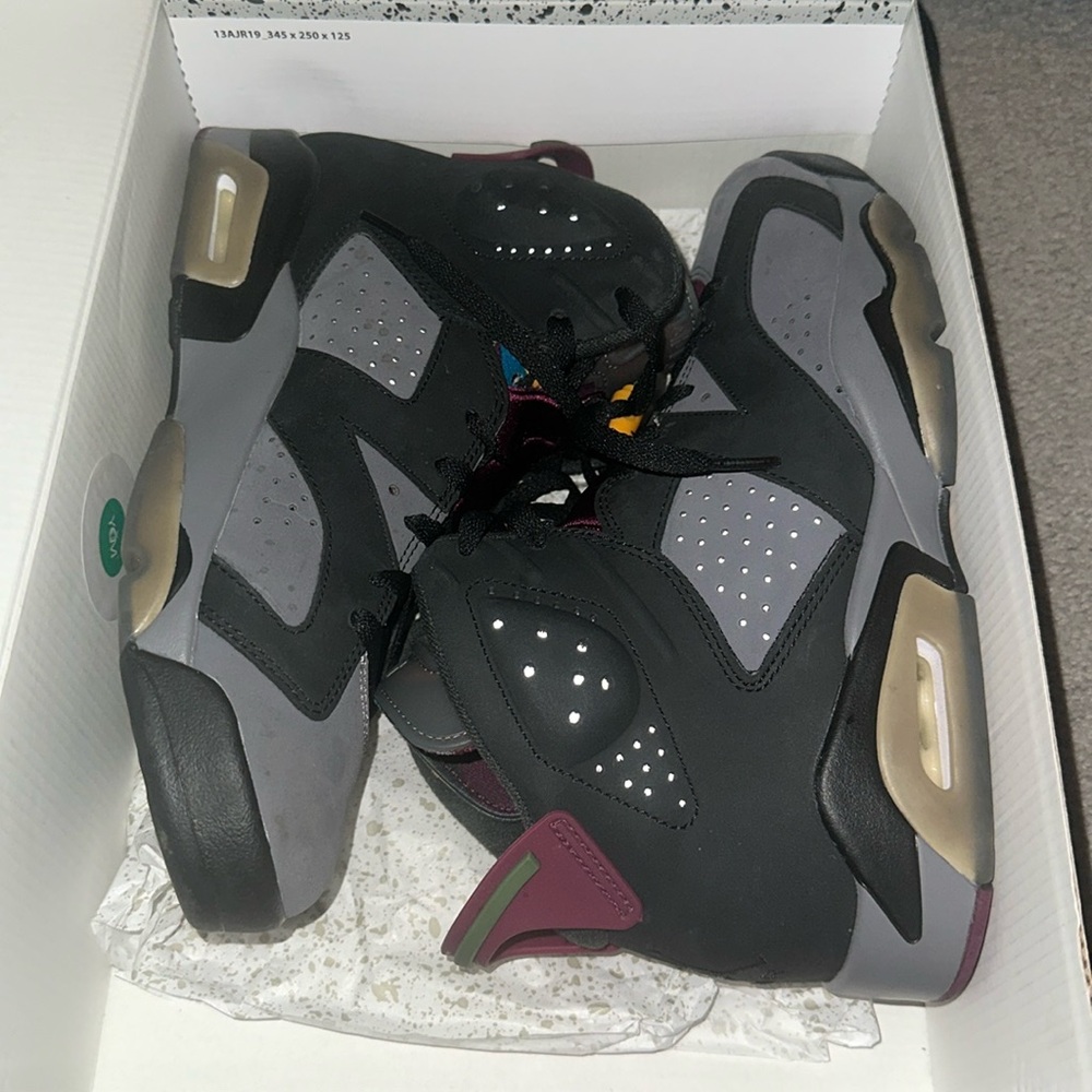 AIR JORDAN 6
RETRO USA 9 1/2
СТ8529 063